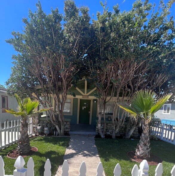 More Photos Of 153 S Laurel St, Ventura Apartments For Sale