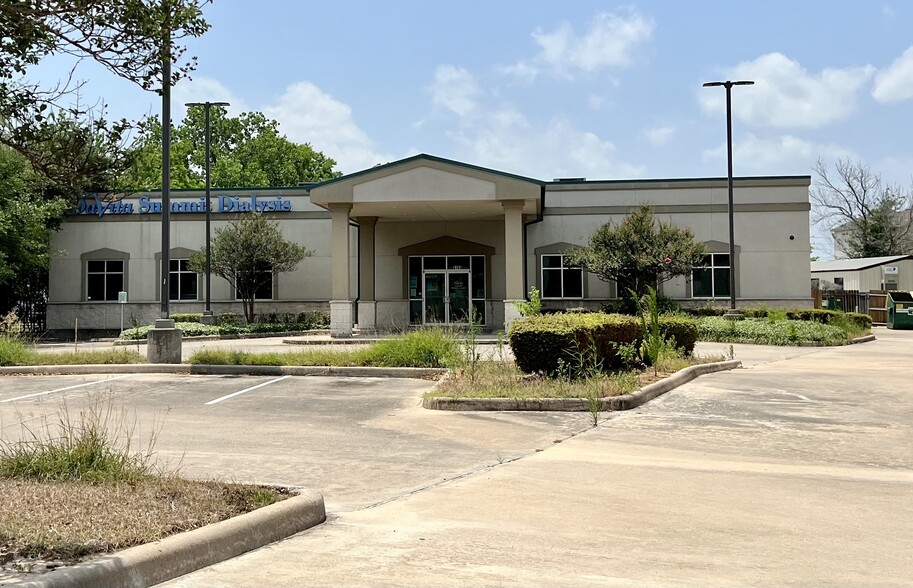 Primary Photo Of 3150 Polk St, Houston Medical For Sale