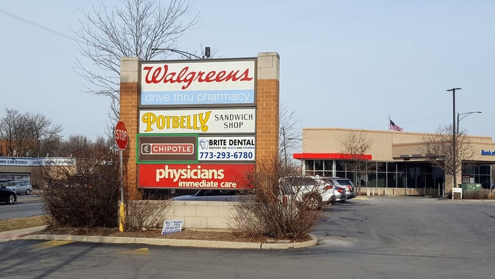 More Photos Of 5961 N Lincoln Ave, Chicago Restaurant For Lease