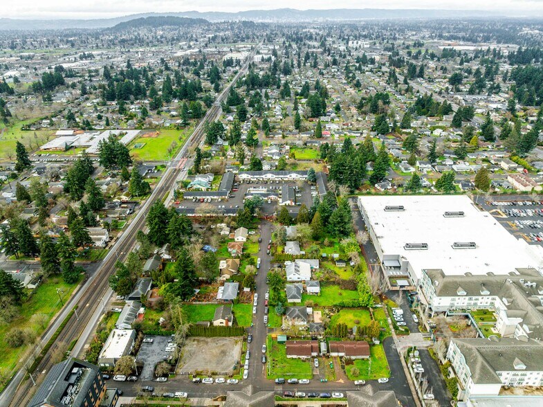 More Photos Of 11833-11911 E Burnside St, Portland Land For Sale