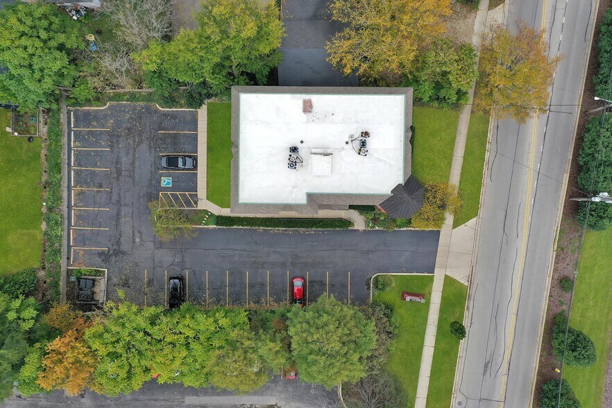 More Photos Of 386 Pennsylvania Ave, Glen Ellyn Medical For Lease