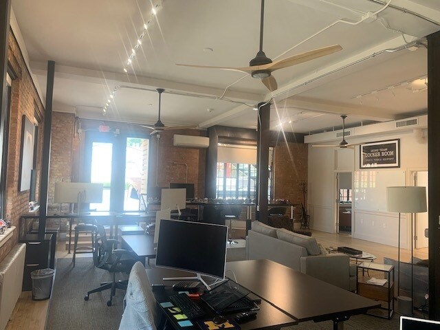 More Photos Of 1208-1216 Central Pky, Cincinnati Office For Lease