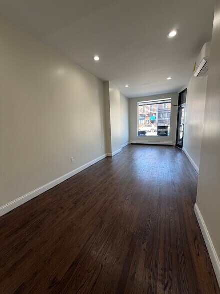 More Photos Of 2179 Steinway St, Astoria Storefront For Lease