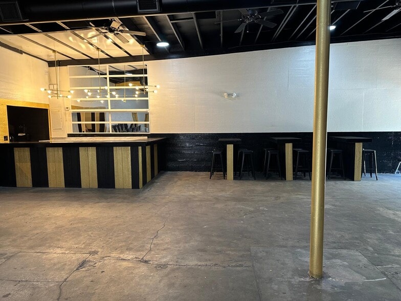More Photos Of 6401 E 12th St, Kansas City Restaurant For Sale