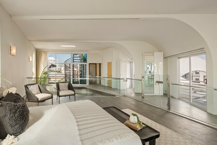 More Photos Of 3111 Ocean Front Walk, Marina Del Rey Apartments For Sale