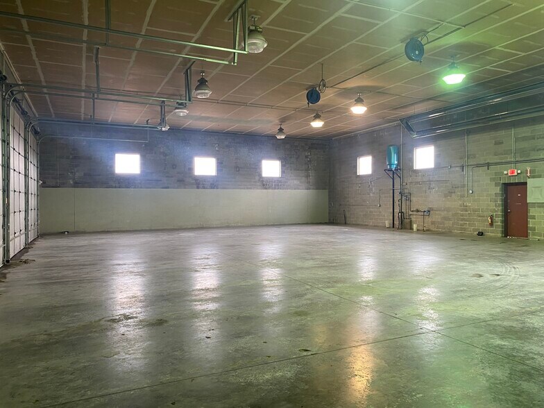 More Photos Of 8175 Riverdale, Ramsey Flex For Sale