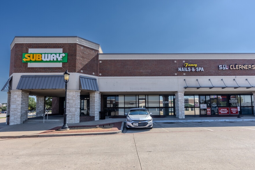 More Photos Of 2810 E Trinity Mills Rd, Carrollton Unknown For Lease