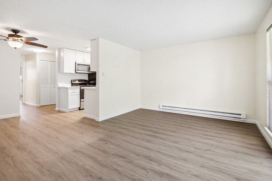 More Photos Of 15455 10th Ave SW, Burien Apartments For Sale