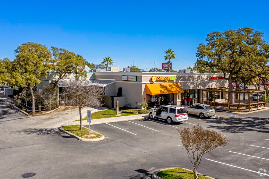 More Photos Of 11309-11323 Bandera Rd, San Antonio Unknown For Lease