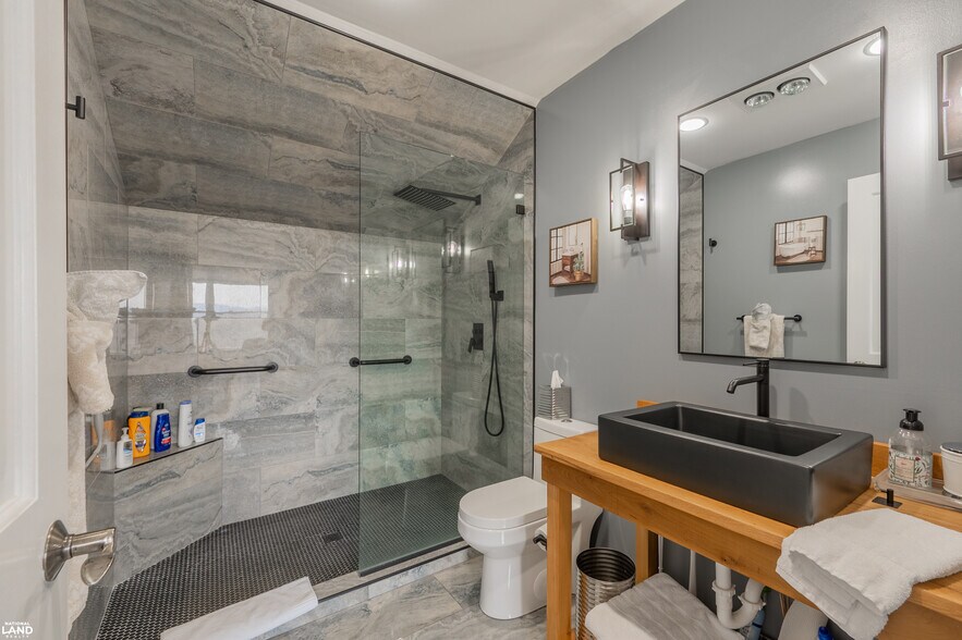More Photos Of 125 River Ridge Dr, Pearisburg Hospitality For Sale