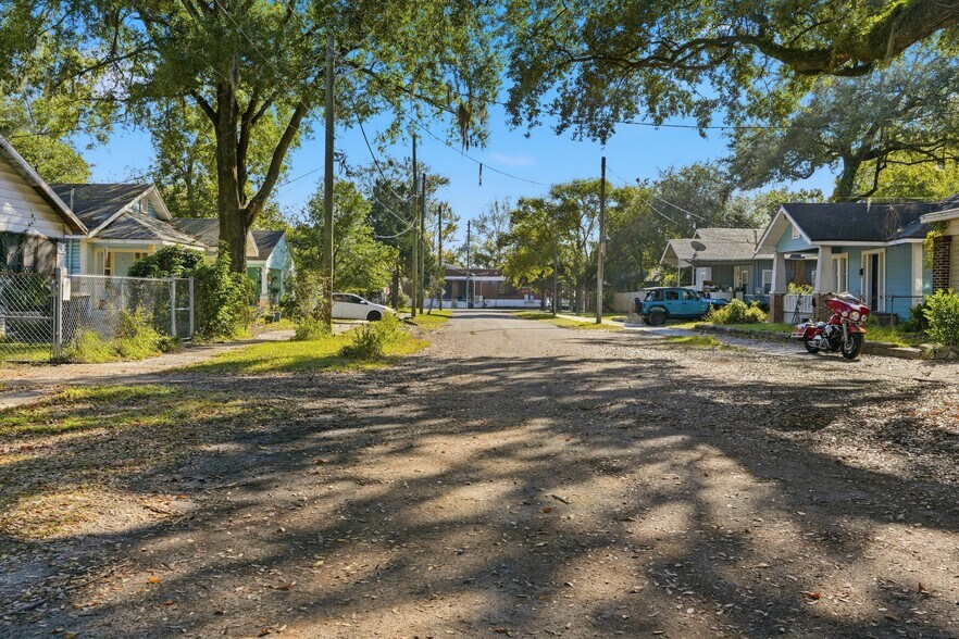 More Photos Of 584 Broward St, Jacksonville Office Residential For Sale