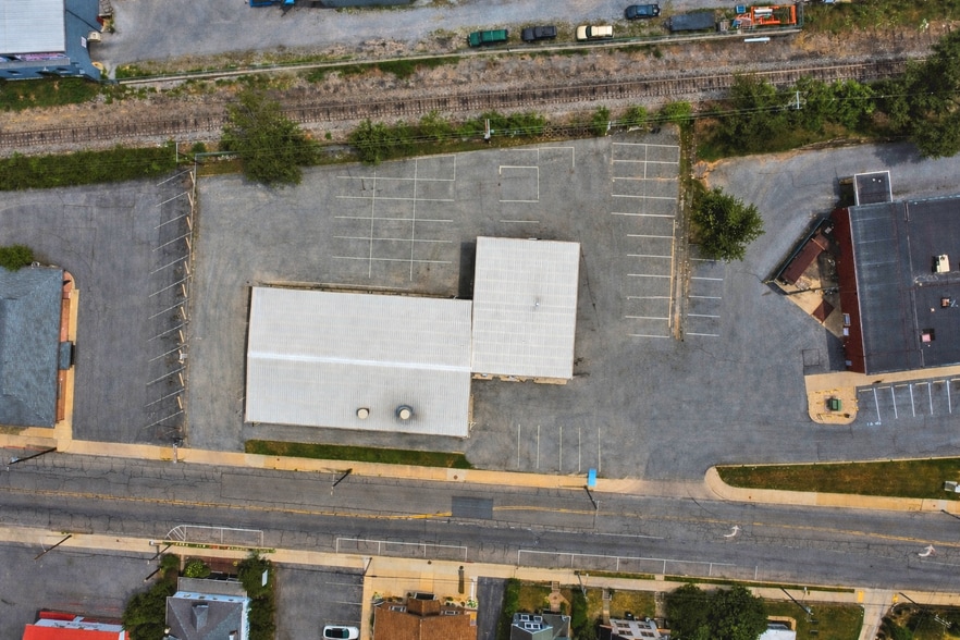 More Photos Of 916-926 S Potomac St, Hagerstown Service For Lease