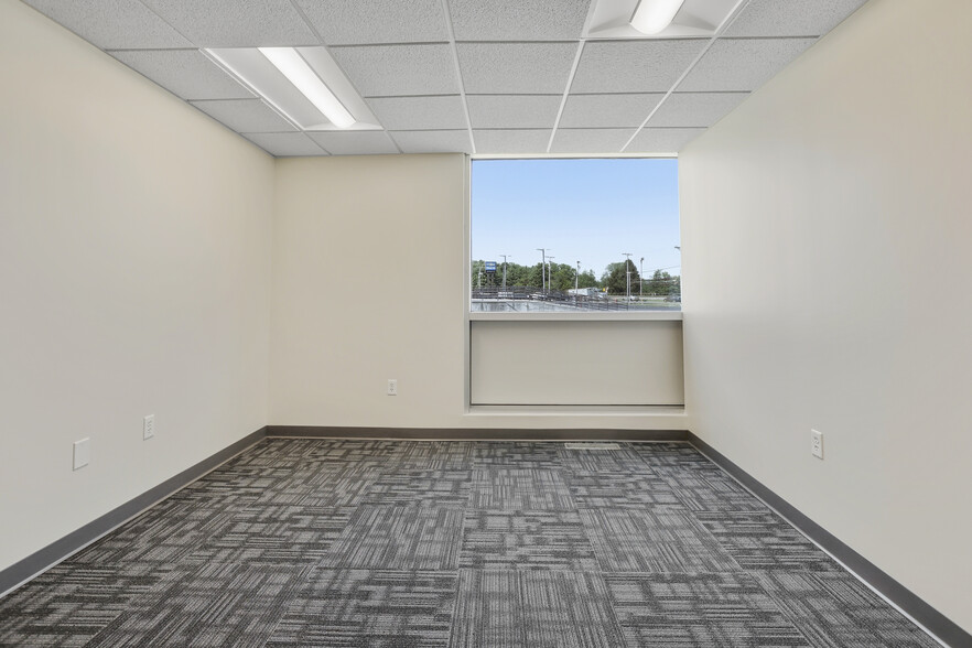 More Photos Of 1425 Mount Vernon Rd, Newark Manufacturing For Lease