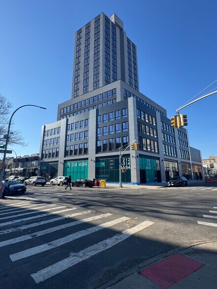 More Photos Of 815 Kings Hwy, Brooklyn Office For Lease