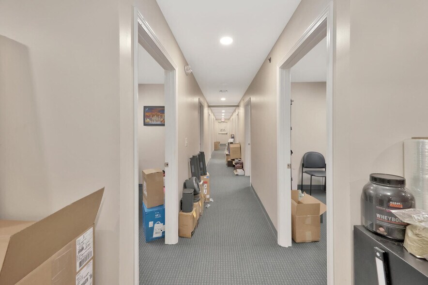 More Photos Of 811 E Waterman St, Wichita Warehouse For Sale