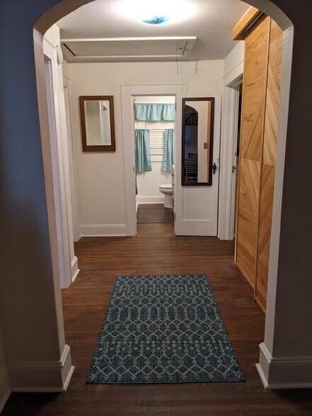 More Photos Of 4033 W Tyvola Rd, Charlotte Specialty For Sale