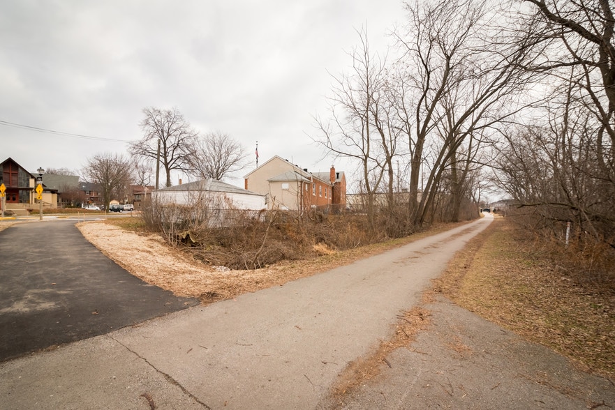 More Photos Of 4121 N Wilson Dr, Milwaukee Lodge Meeting Hall For Lease