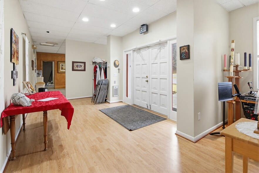 More Photos Of 346 Old New Windsor Pike, Westminster Flex For Sale