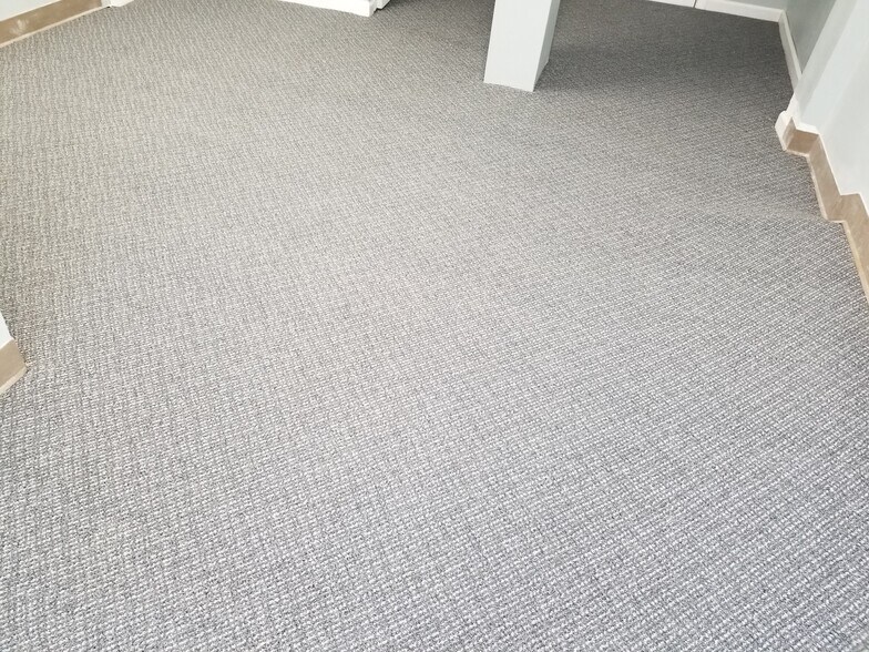 More Photos Of 22 Van Buren Ave, Floral Park Warehouse For Lease