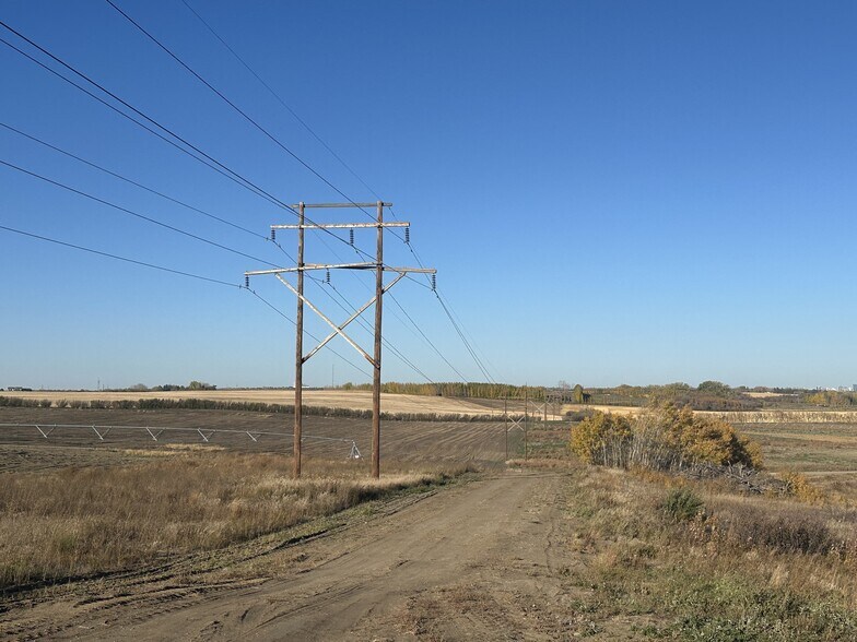 More Photos Of 301 Valley Rd, Saskatoon Land For Sale