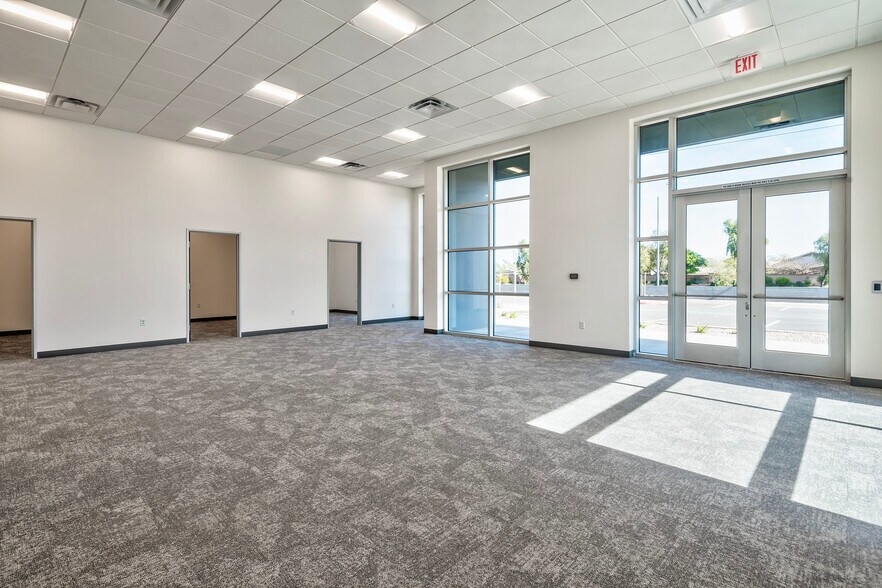 More Photos Of 12730 N Dysart Rd, El Mirage Warehouse For Lease