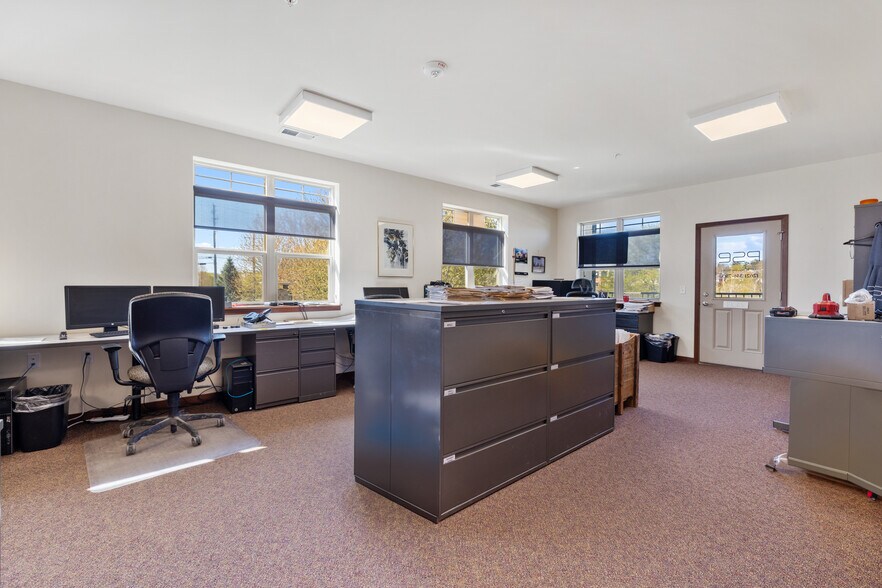More Photos Of 122 Wisconsin St, West Bend Office For Lease