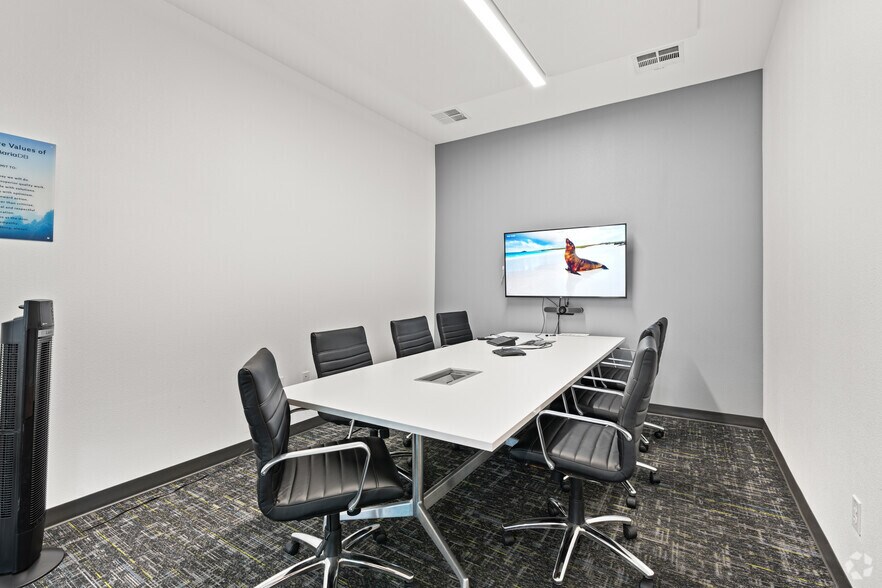 More Photos Of 699 Veterans Blvd, Redwood City Office For Lease