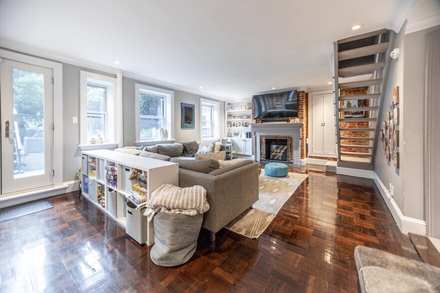 More Photos Of 248 E 32nd St, New York Apartments For Sale