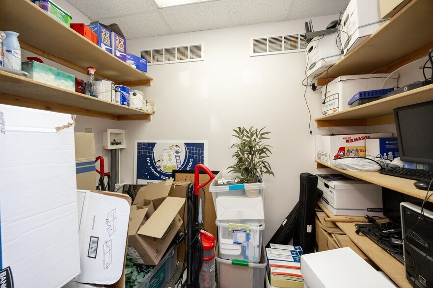 More Photos Of 1723 Swamp Pike, Gilbertsville Office For Lease