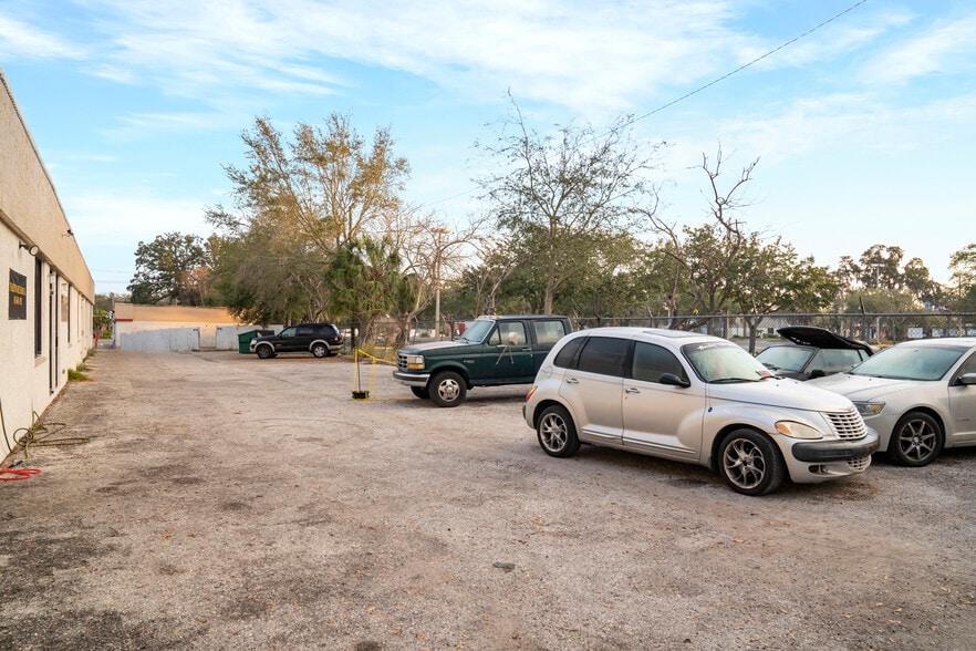 More Photos Of 1209 W Brandon Blvd, Brandon Auto Repair For Sale