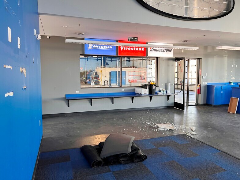 More Photos Of 615 Washington St, Brainerd Auto Repair For Lease