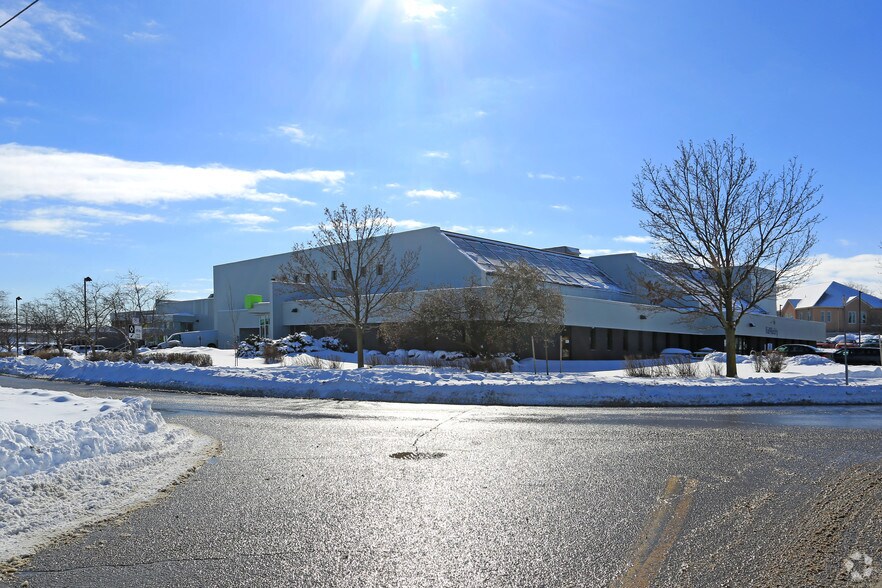 More Photos Of 65 Hanson Ave, Kitchener Office For Lease