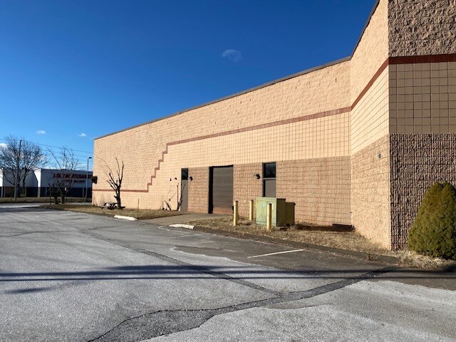 More Photos Of 10 Middletown Ave, North Haven Warehouse For Sale
