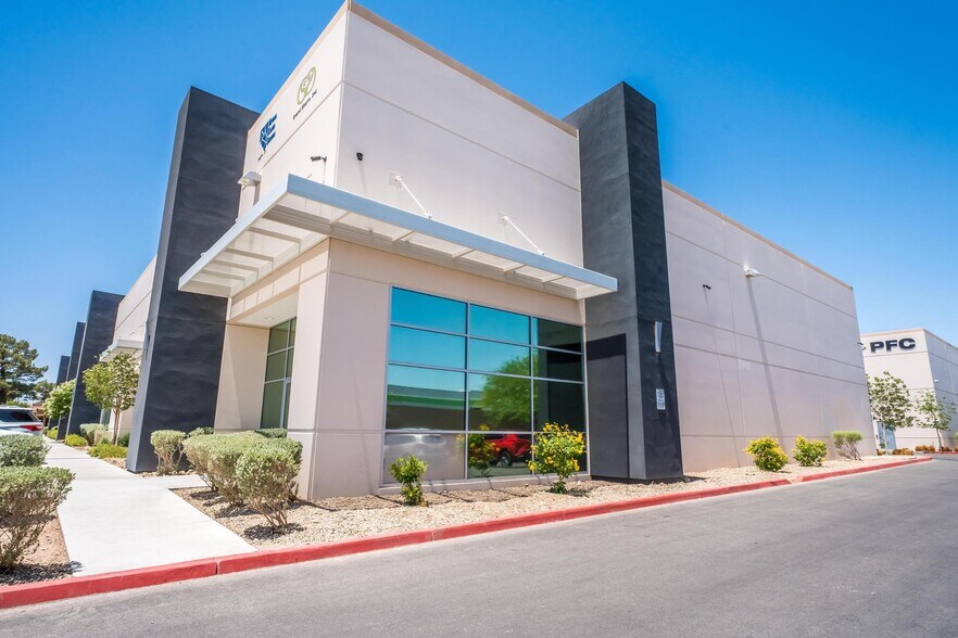 More Photos Of 2950 E Sunset Rd, Las Vegas Showroom For Sale