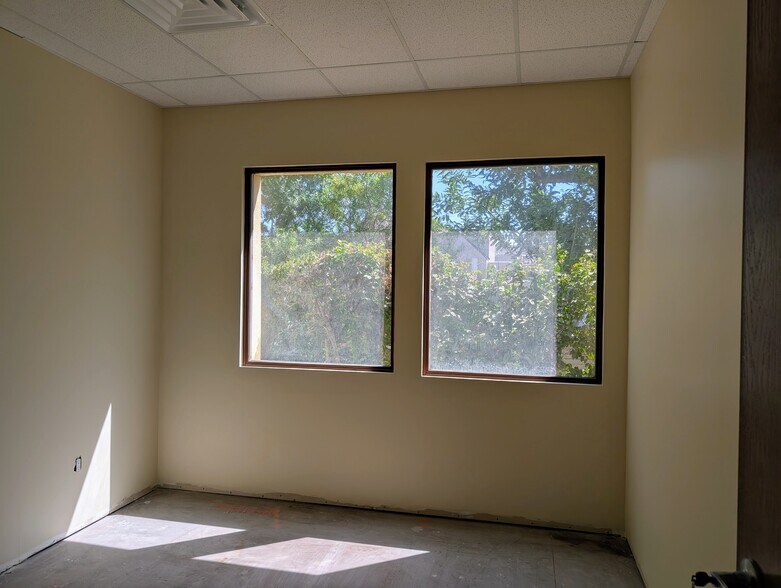 More Photos Of 71780 San Jacinto Dr, Rancho Mirage Medical For Sale