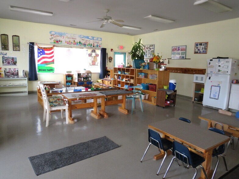 More Photos Of 8622 Dixie Hwy, Fair Haven Flex For Sale