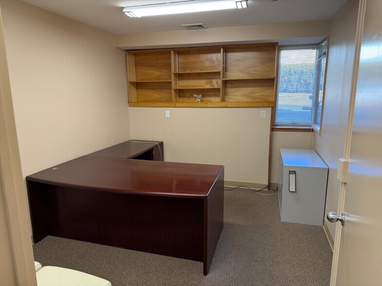 More Photos Of 321 N Main St, New City Office For Lease