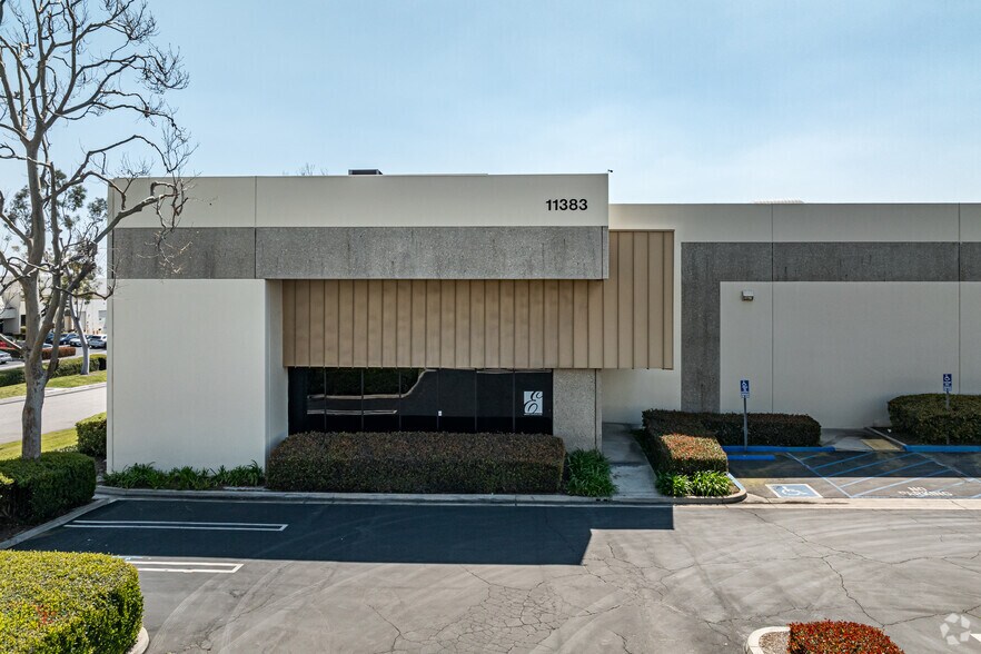 More Photos Of 11383 Newport Dr, Rancho Cucamonga Warehouse For Lease