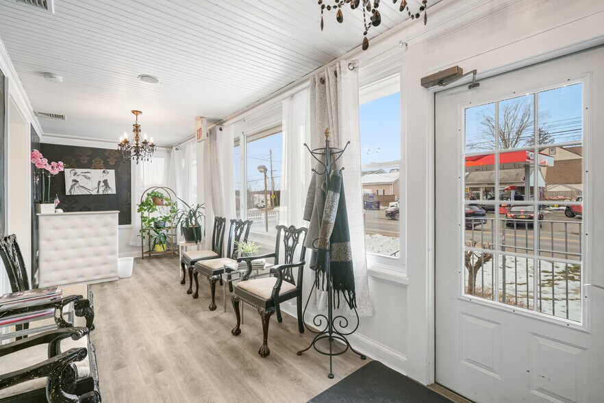 More Photos Of 118 Columbus Ave, Valhalla Office Residential For Lease