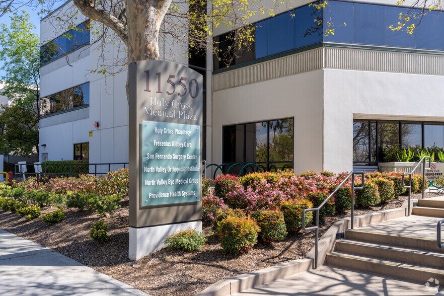 More Photos Of 11550 Indian Hills Rd, Mission Hills Medical For Lease
