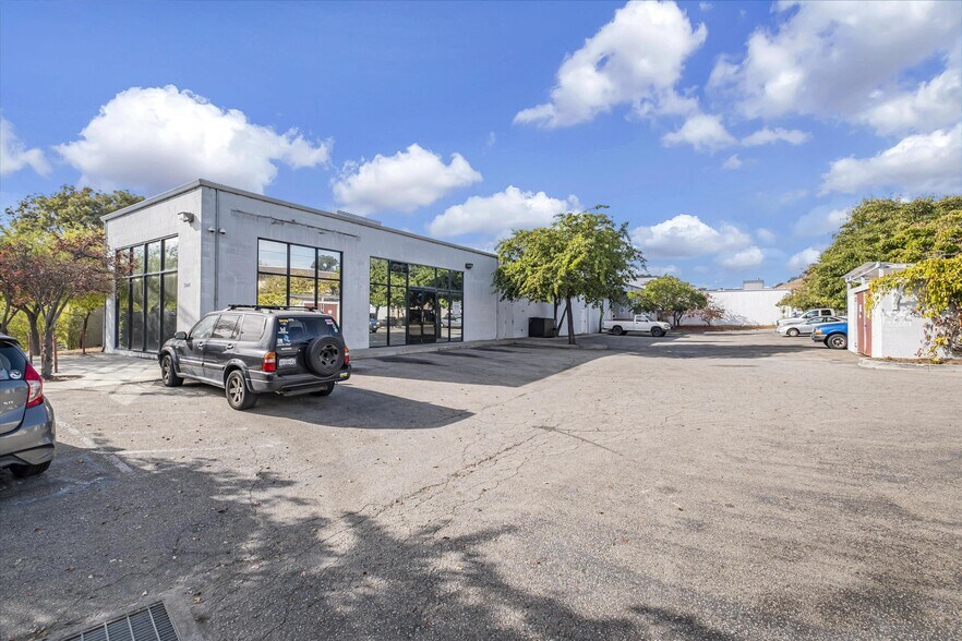 More Photos Of 3545 Soquel Dr, Soquel Auto Repair For Sale