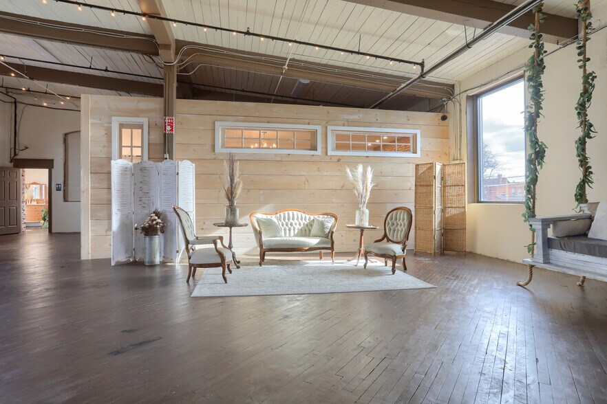 More Photos Of 124 N. 5th Street, Lebanon Warehouse For Sale