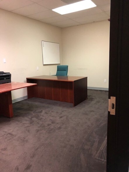 More Photos Of 848 Stewart Dr, Sunnyvale Office For Lease