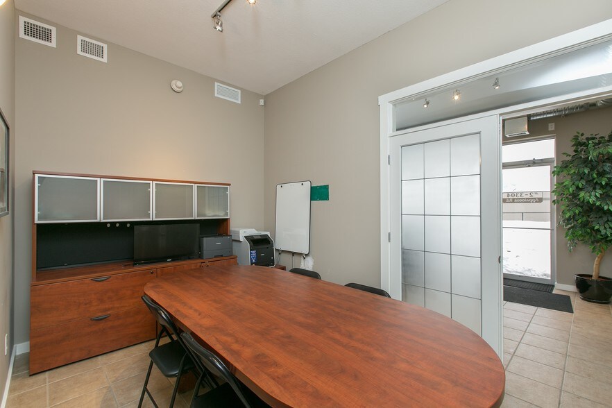 More Photos Of 3304 Appaloosa Rd, Kelowna Warehouse For Sale