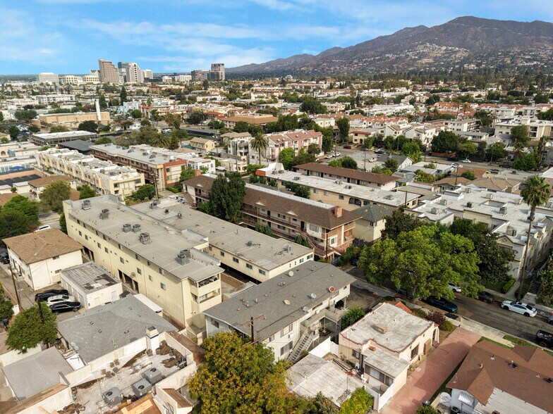 More Photos Of 1316 Barrington Way, Glendale Apartments For Sale