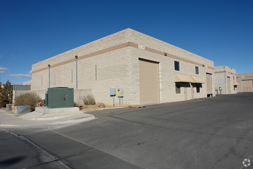 More Photos Of 2952 Marco St, Las Vegas Warehouse For Lease