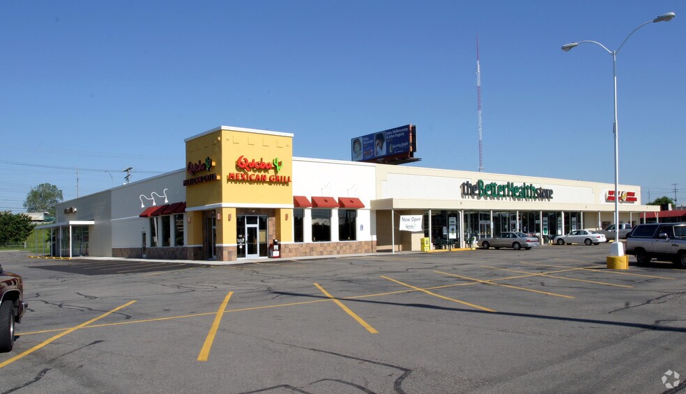 More Photos Of 301-325 N Clippert St, Lansing Unknown For Lease