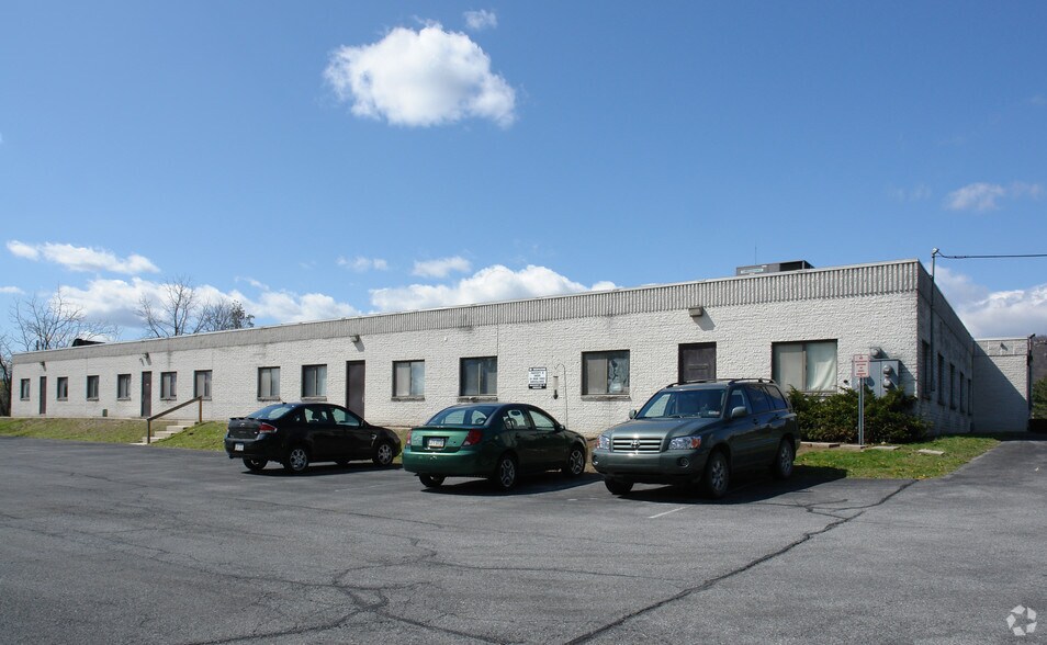 More Photos Of 2405 Linglestown Rd, Harrisburg Medical For Sale