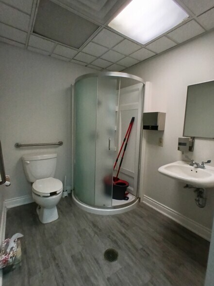 More Photos Of 155 Terence Matthews Cres, Ottawa Office For Lease
