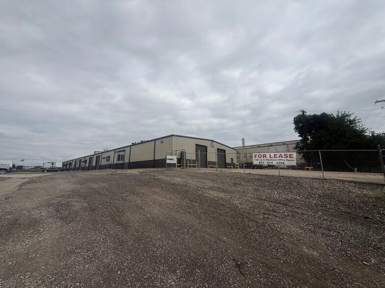 More Photos Of , Mansfield Unknown For Sale